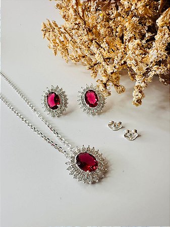 Conjunto cravejado pedra vermelha luxo