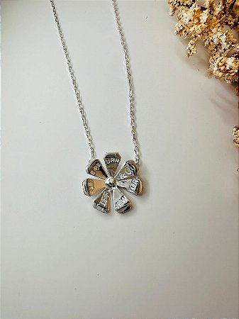 Colar inspiração Tiffany pétalas