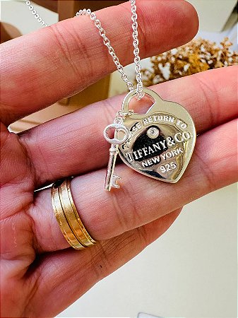 Colar inspiração Tiffany coração com chave