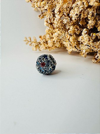Berloque separador esfera azul cravejado