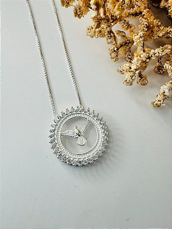 Colar Espírito Santo círculo borda cravejada