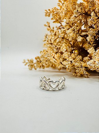 Brinco piercing fake corações opostos vazado