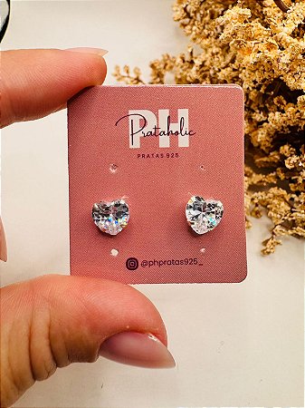 Brinco ponto de luz coração 8mm