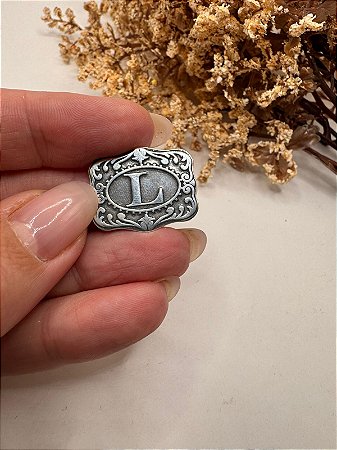 Pingente personalizado fivela modelo alto relevo