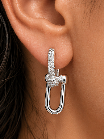 Brinco inspiração Tiffany argola dois elos estilo cadeado