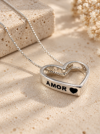 Colar coração vazado amor