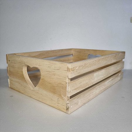 ENGRADADO PINUS 30X20X10CM CORAÇÃO