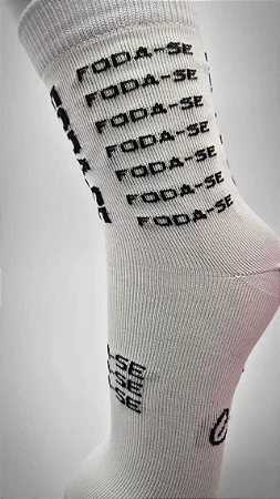 Meia foda-se branca com preto