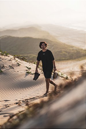 Camiseta Natural Futuro - Preta