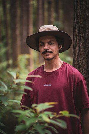 Camiseta Natural Futuro - Bordo