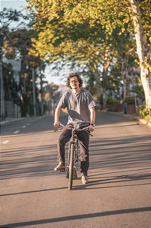 Camiseta Natural Futuro - Chumbo