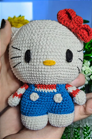 Hello Kitty amigurumi
