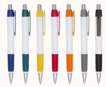 CANETA PLÁSTICA COM DETALHES EMBORRACHADO