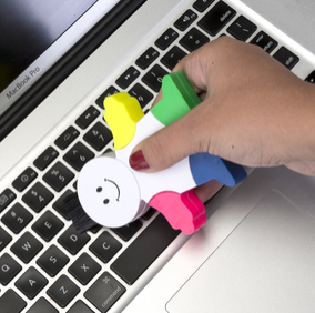 CANETA MARCATEXTO COM LIMPADOR DE TELA E TECLADO