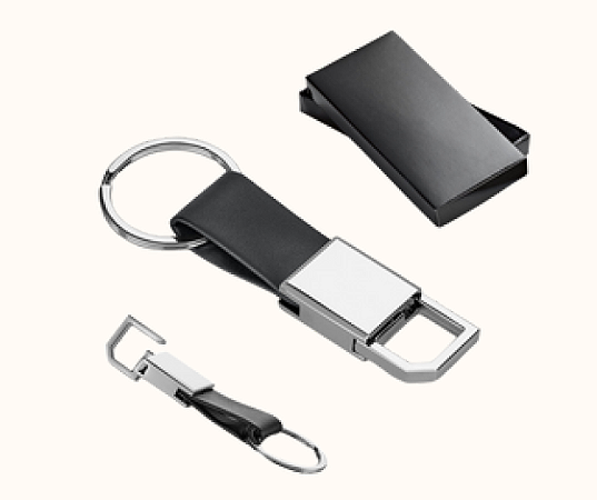 CHAVEIRO EM COURO SINTÉTICO E METAL COM MOSQUETÃO