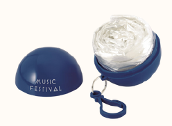 CAPA DE CHUVA DE TAMANHO ÚNICO DENTRO DA EMBALAGEM FORMATO BOLA