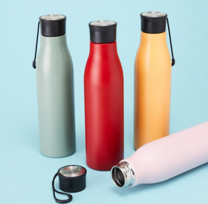 GARRAFA INOX 800 ML COM PINTURA COLORIDA E TAMPA ROSQUEAVEL