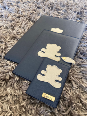 KIT 3 CARTEIRAS EM COURO - CERTIDÃO / VACINA / DOCUMENTO