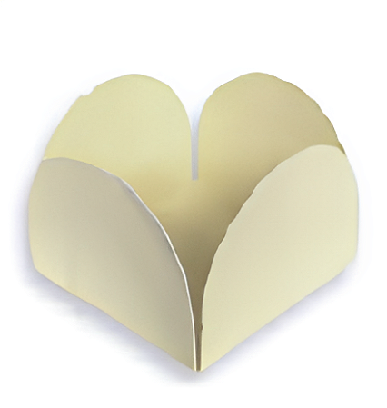 Forminhas para Doces 4 Petalas 7X7cm com 50 unidades - Marfim