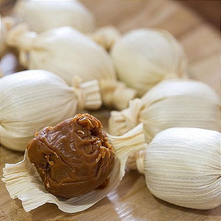 Bala de Doce de Leite na Palha