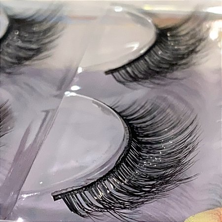 Cartela de cílios 6D c/5 pares - Kiss Lovely