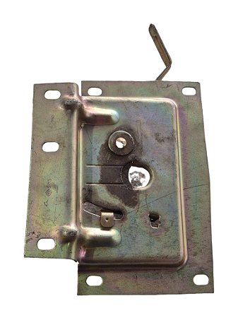 Fechadura Inferior Capo Caminhões GM 64 até 78 GM 7362108 Universal 40179 Original Perez Novo de Época