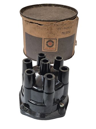 Tampa Distribuidor com Parafuso Opala 6 Cilindro 69 até 84 Original GM AC Delco 1963556 Novo de Época