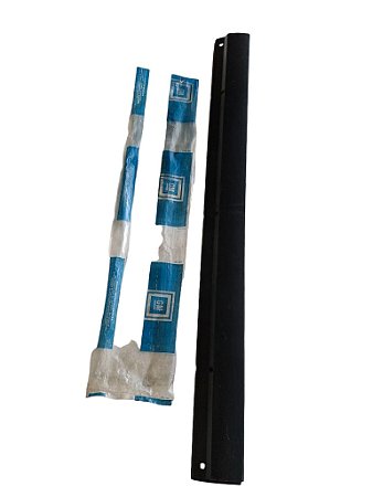 Aplique Soleira Porta Traseira Lado Direito D20 Dupla Veraneio Original GM 94647786 Novo de Época