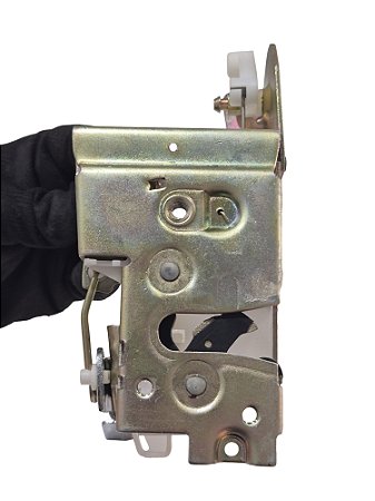 Fechadura da pta. diant. - dir. Mecânica - Ford Escort GII 93 à 96 - Verona 93 à 96 Universal 30340 Ford 548837016