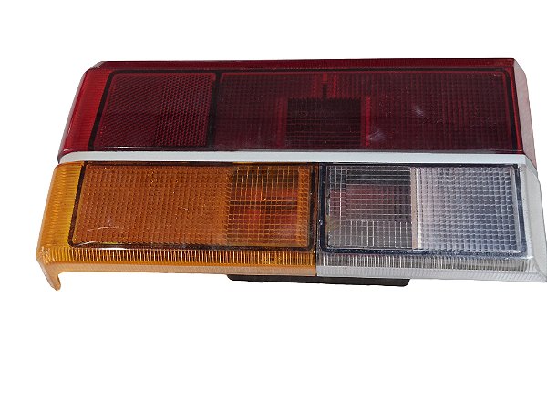 Lanterna Traseira Tricolor Friso Prata Lado Direito Gol BX 80/86