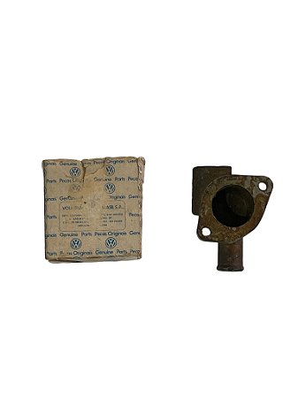 Flange Entrada D'Água Traseira Kombi Saveiro 1.6 Diesel 82 a 89 Original VW 0681211451 Nova de Época