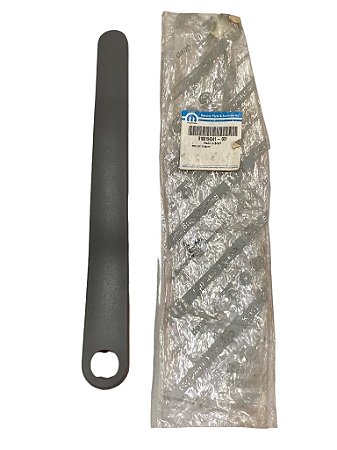 Moldura Puxador da Porta Dianteiro Lado Esquerdo do FIAT Uno de 2011 em Diante Original MOPAR 100194341 Nova de Época