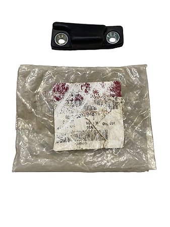 Batente Esquerdo Tampa Porta Traseira FIAT Fiorino 1985 a 2004 Strada 96 em diante Original FIAT 7594851 Nova de Época