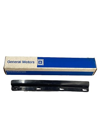 Retentor Cobertura Para-choque Traseiro LE Corsa Wagon GL GLS Super 97 a 09 Original GM 93244879 Novo de Época