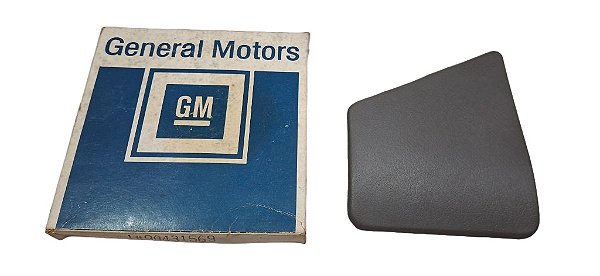 Tampa Moldura Acabamento do Porta Malas Esquerdo GM Corsa 1994 até 2016 Original GM 90388213 Nova de Época