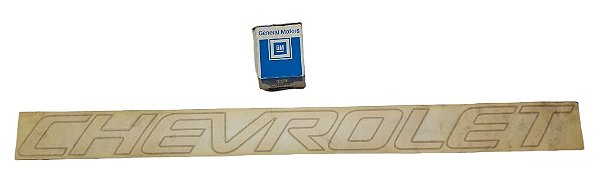 Decalque para Tampa Traseira GM S10 99/02 Grand Blazer 01/02 Silverado 2001 3500HD 01/02 Original GM 93292039 Novo