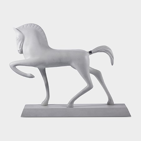 ESCULTURA NEW TROTE BRANCO