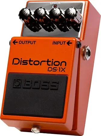 PEDAL DE EFEITO PARA GUITARRA BOSS DS1X