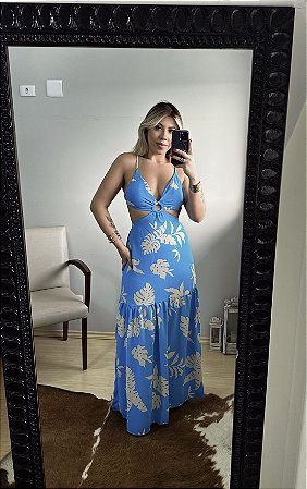 Vestido floral com aberturas
