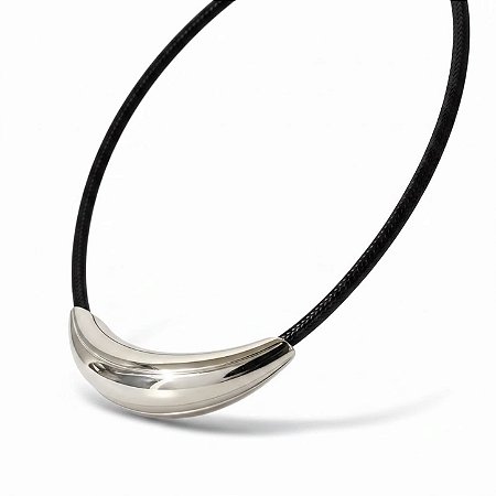 Choker Tubo | Couro e Aço Premium Prateado