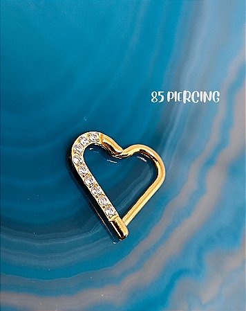 SEGMENTO CORAÇÃO AÇO ZIRCÔNIAS CRAVEJADAS  GOLD PVD LADO DIREITO