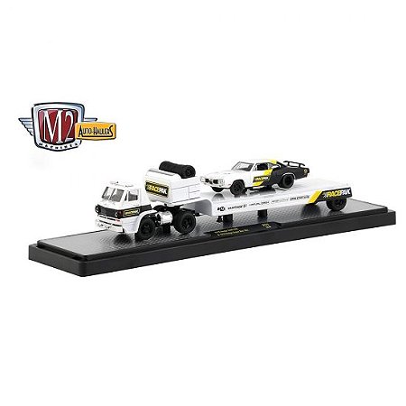 M2 Machines 1970 Dodge L600 COE & 1970 Dodge Super Bee 383