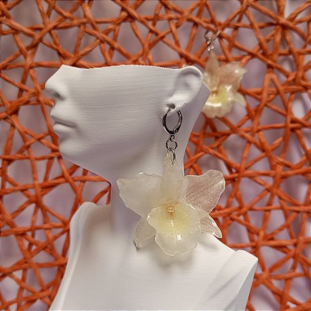Brinco Nalu Branco - Orquídea Natural Preservada em Resina