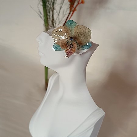 Presilha Azul Amarronzada - Flor Natural Preservada em Resina