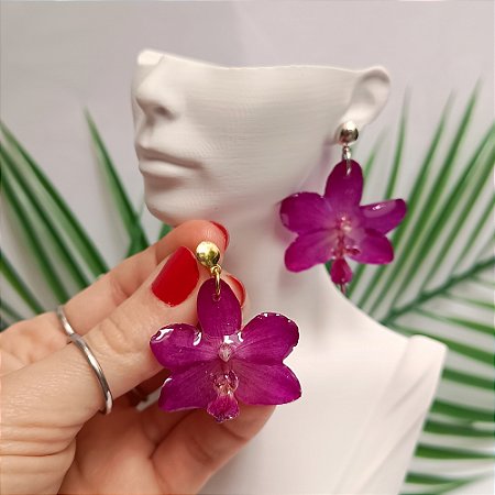 Brinco Curto Diana - Orquídea Natural Preservada em Resina