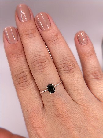 Anel Ajustável Turmalina Verde Oval Prata 925 - Cura e Abundância