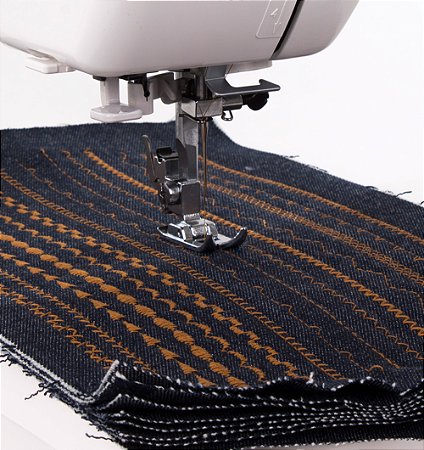 Calcador A para ziguezague e costuras em geral – 611511001