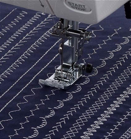 Calcador para costura reta e zigue-zague para máquinas de costura eletrônicas 7mm – 832523007