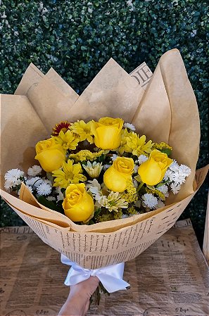 Arranjo buquê Rosas Amarelas