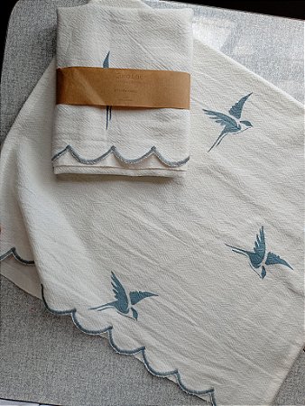 Pano de Prato 45x70 andorinhas barra bordada